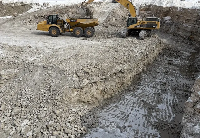 Loading at the face, Moosonee quarry — 2026