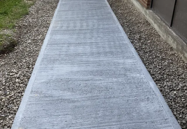 Walkway to the entrance, Service Ontario — Moosonee